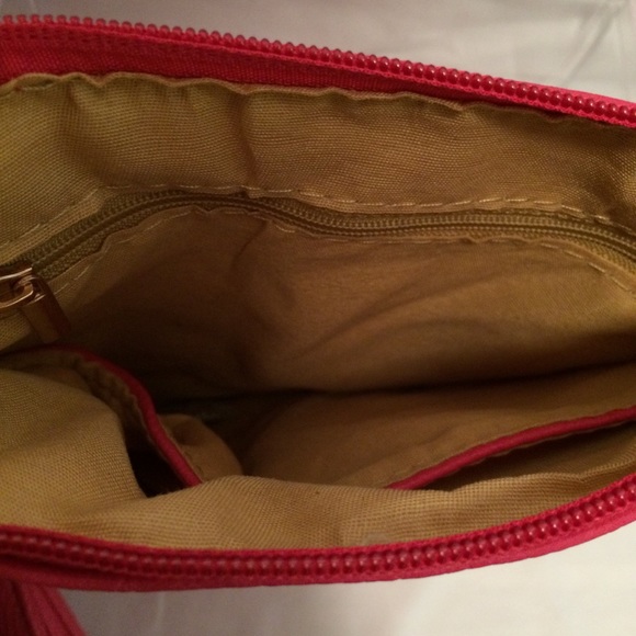 NWT Fuschia Double-Zip Crossbody by Mia K Farrow - Picture 4 of 8